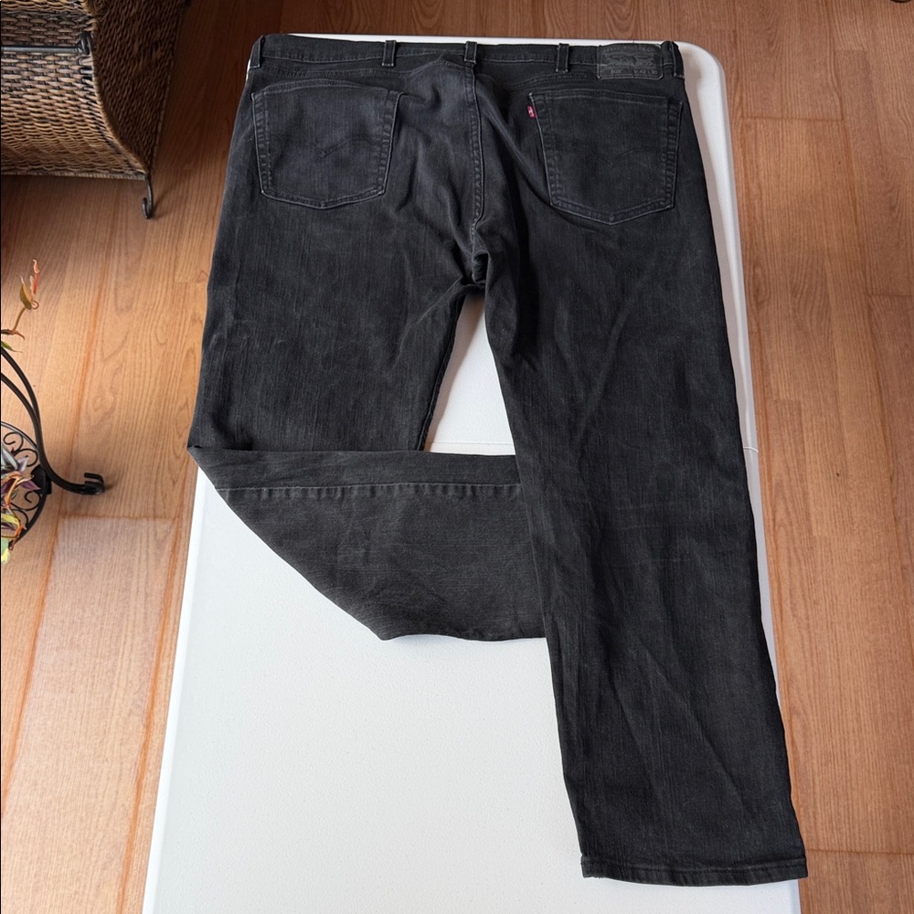 Levi's Black Men's Chinos - Straight Fit